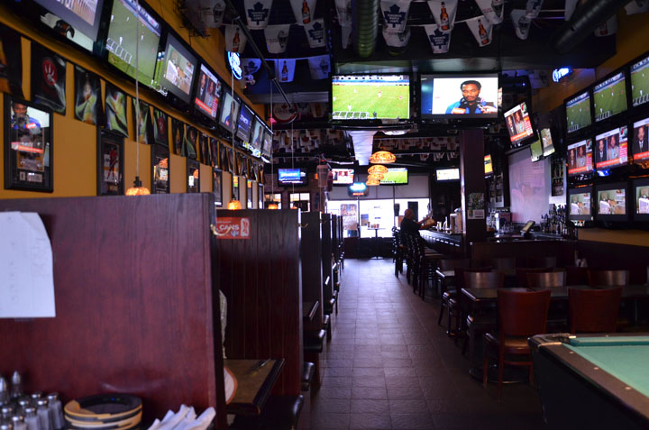 Hoops Sports Bar photo